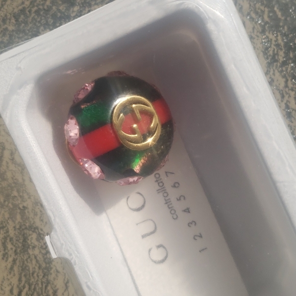 Gucci Web Green/Red Resin and Crystal Sylvie Brooch - Picture 4 of 4